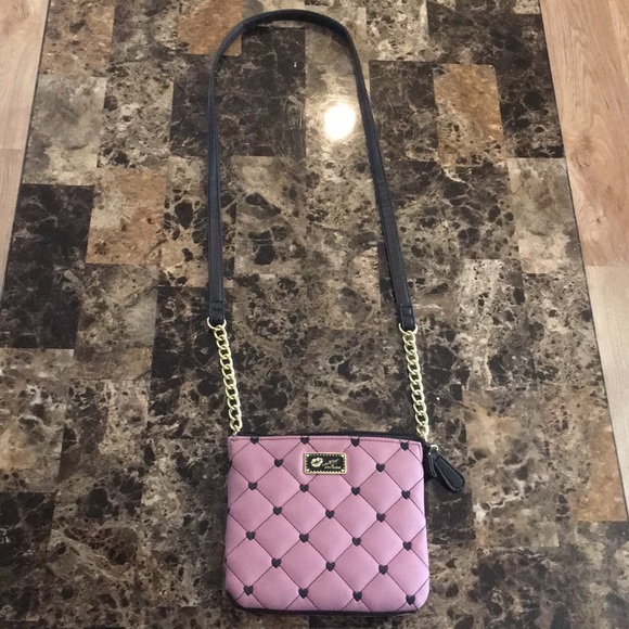 Betsy Johnson pink purse. - Picture 3 of 3